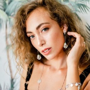 atelier maroquinerie boucles d'oreilles